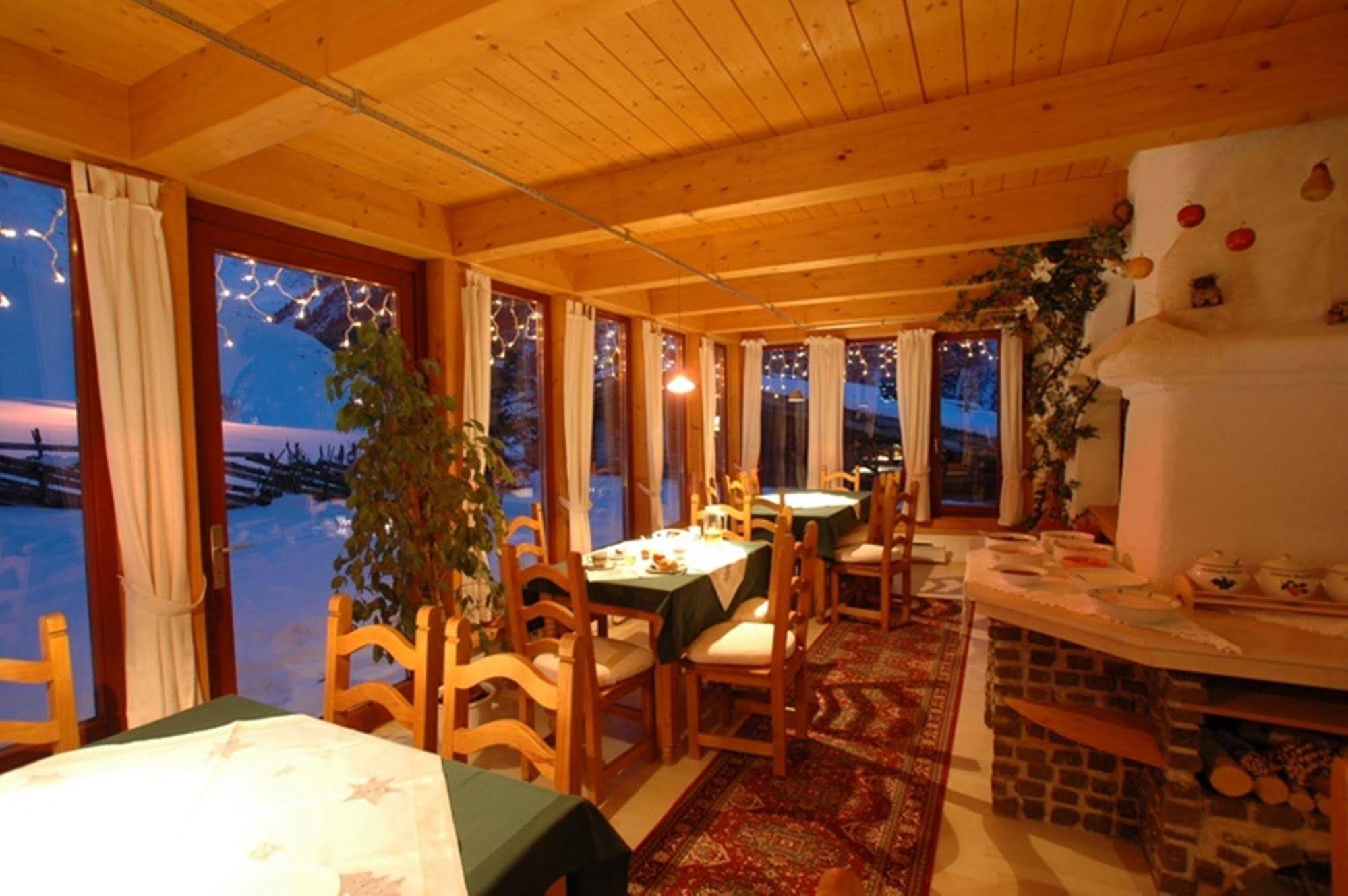 Landhaus Edelweiss Hotel Sankt Leonhard im Pitztal Kültér fotó